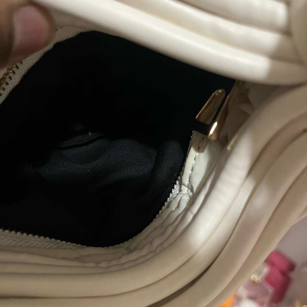 White Woven Bag - Picture 3 of 3